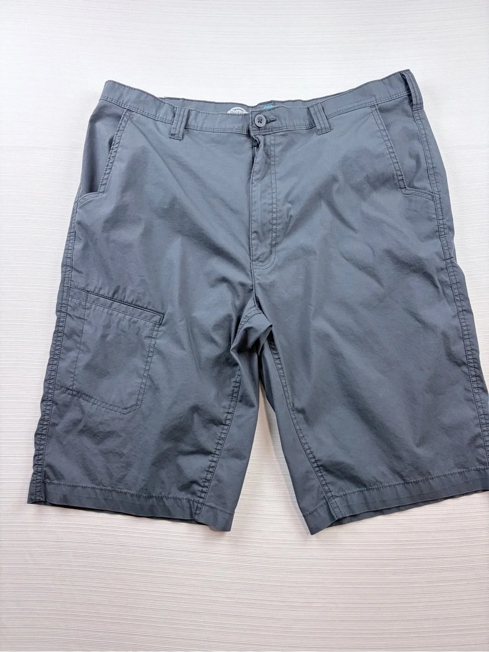 Dickies Men's Gray Casual Cargo Shorts - Cooling Temp-IQ Size 38